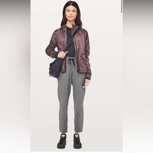 16. Lululemon $118 On The Fly Pant *27" Heathered Black 6